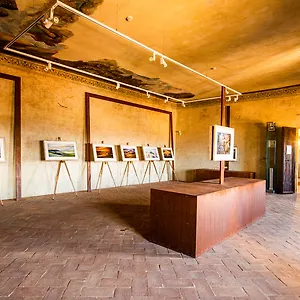 Palazzo Del Capitano Wellness E Relais 4* San Quirico dʼOrcia
