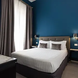 Boutique Metro 900 מלון נאפולי