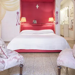 Apartment Piazza Colonna - Charme Holidays